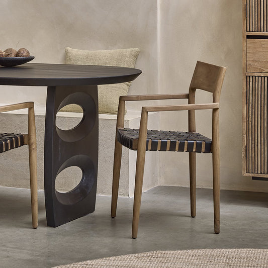 Chaise de salle à manger Freya avec accoudoirs noir