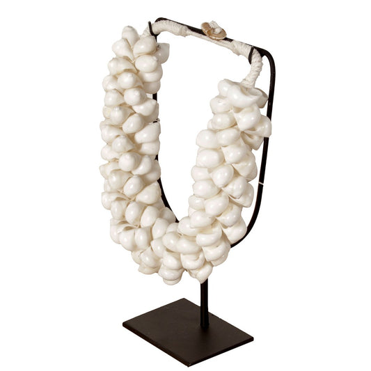 J65 Small Shell Collier