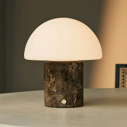 Maris Brown / Emperador Dark – Lampe de table rechargeable en marbre