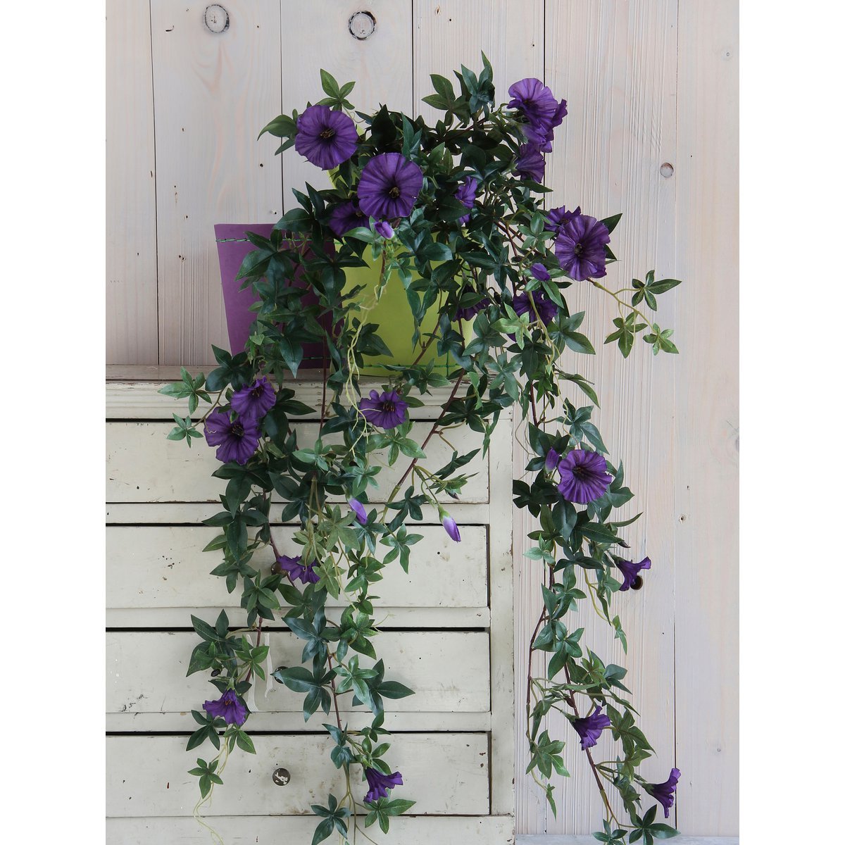 Plante artificielle à suspendre en forme de pétunia dans un pot de fleur Stan - L25 x l45 x H50 cm - Violet foncé