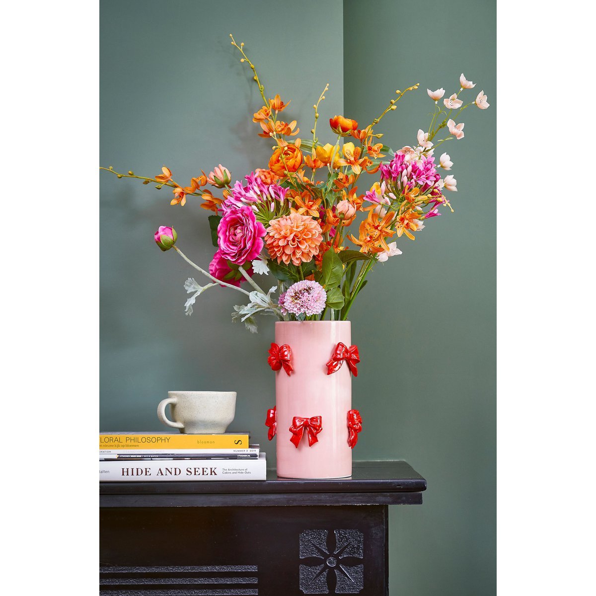 Vase avec des arcs - H26 x Ø17 cm - Dolomite - rouge, rose clair