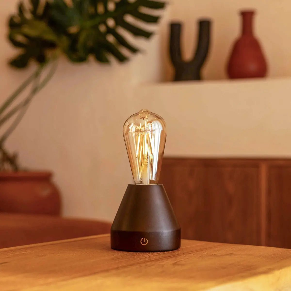 Lampe de table LED rechargeable marron foncé Zavi – Sans fil, à intensité variable, batterie de 80 heures