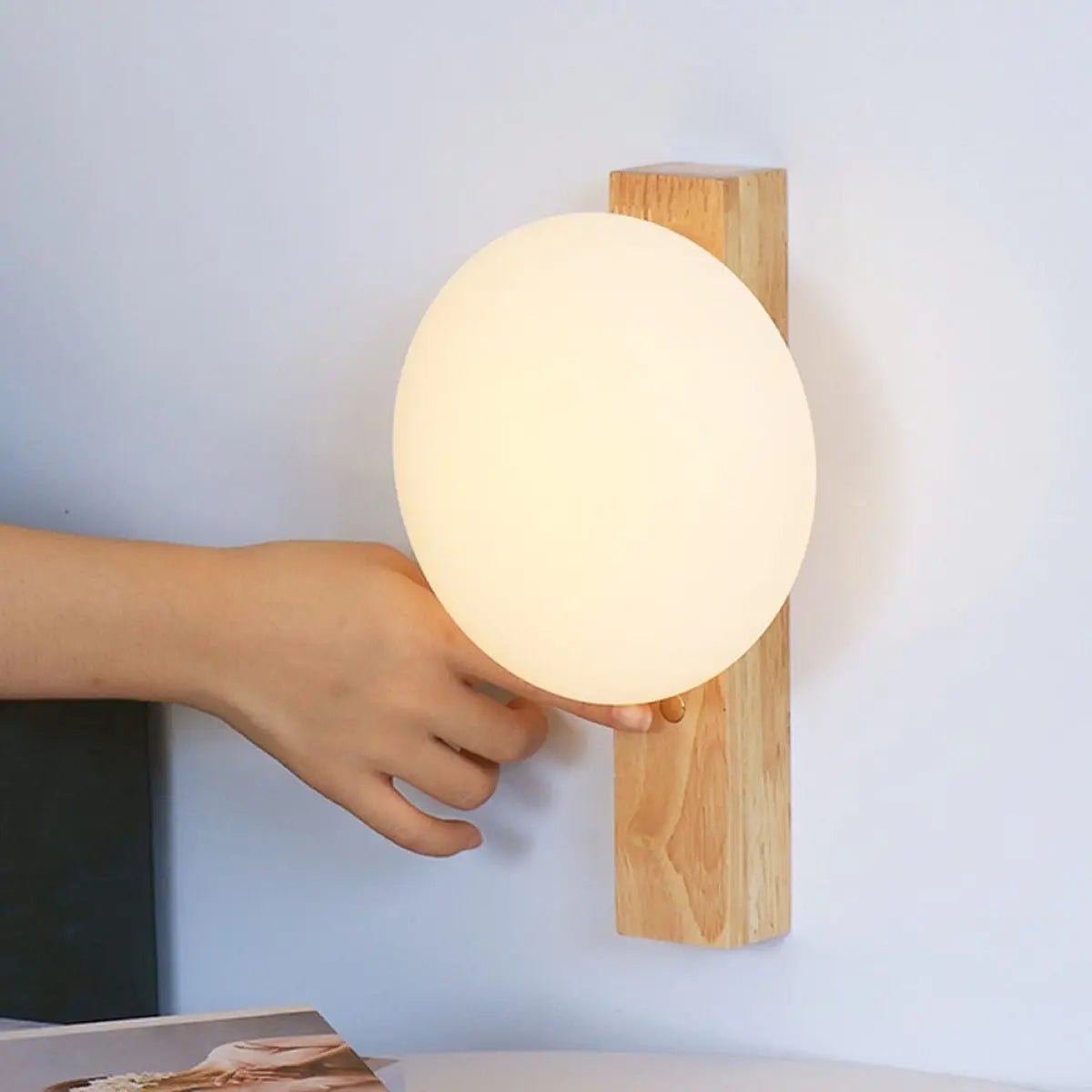 Matthew Brown Light Elemg Woodon Walless Wall Lampe - rechargeable et dimmable