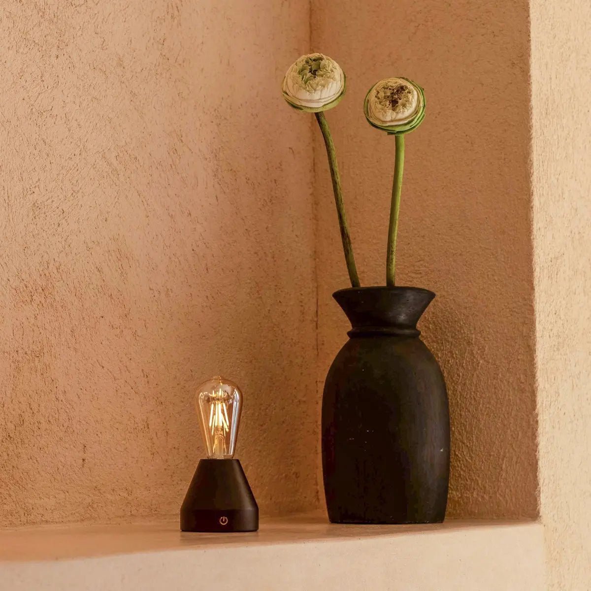 Lampe de table LED rechargeable marron foncé Zavi – Sans fil, à intensité variable, batterie de 80 heures