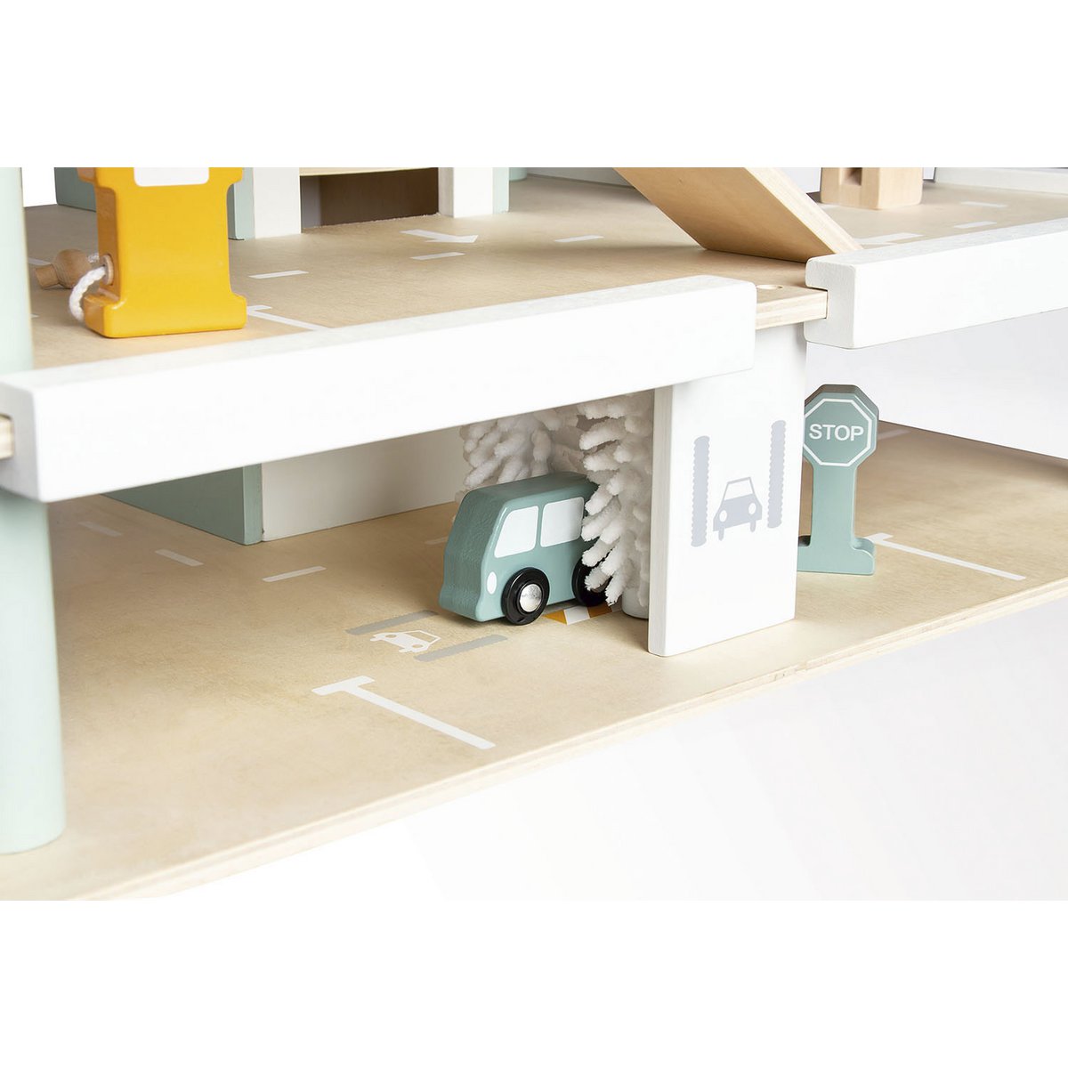 Parking 'Kurt' avec accessoires