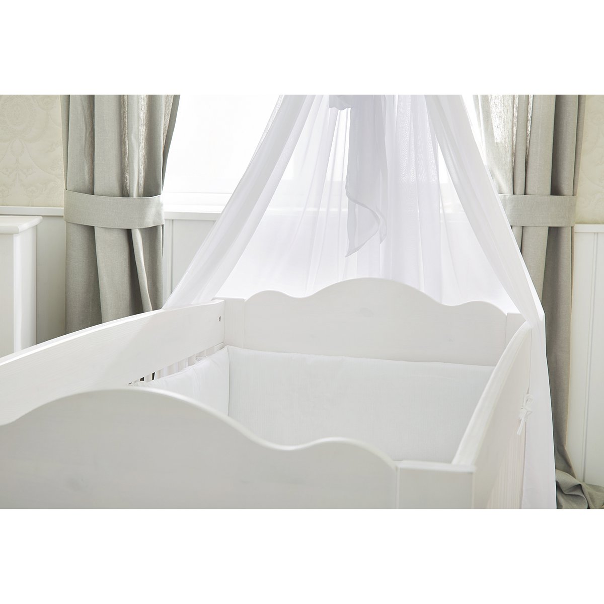 Kit de démarrage 'Pino' large
2 parties : lit bébé, meuble à langer large