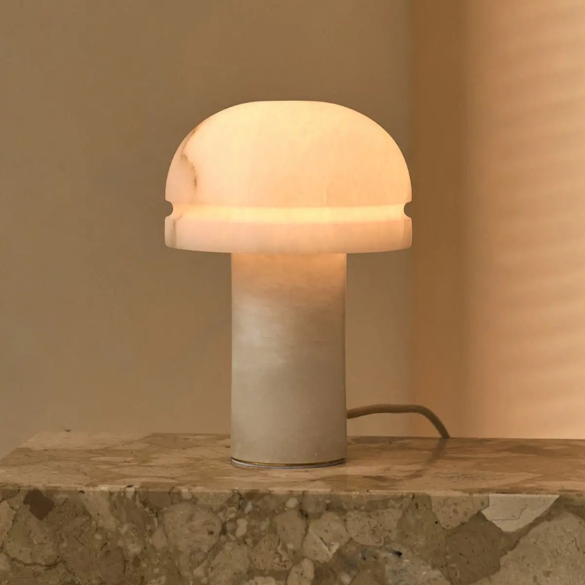 Lampe élégante en albâtre Leonardo – Un éclairage élégant pour votre maison