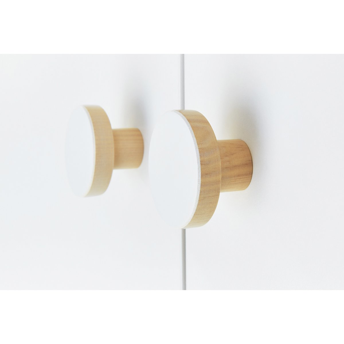 Chambre d'enfant 'Round' large large3 parties : lit bébé, large meuble à langer, grande armoire