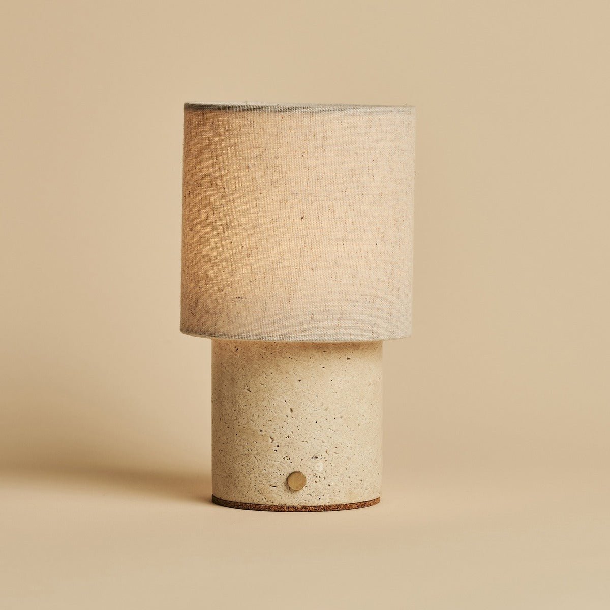 Onoda Beige / Travertino Classico – Lampe de table en Travertin