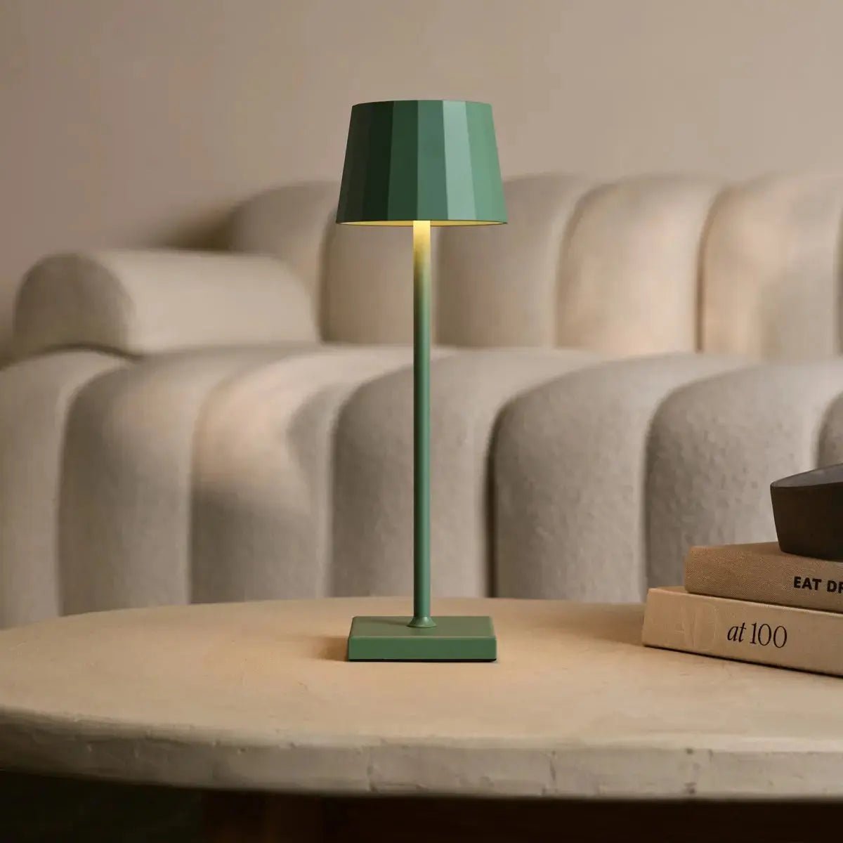 Wouter Sage Green Rechargeable Table Lampe - Charge sans fil, Dimmable, durée de vie de la batterie de 120 heures