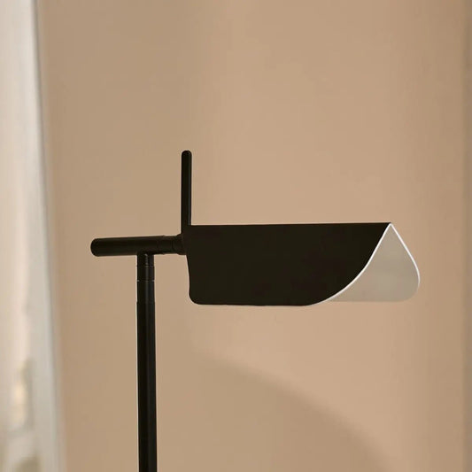 Lampe de Commode Marcello en Métal Noir – Design Scandinave Moderne