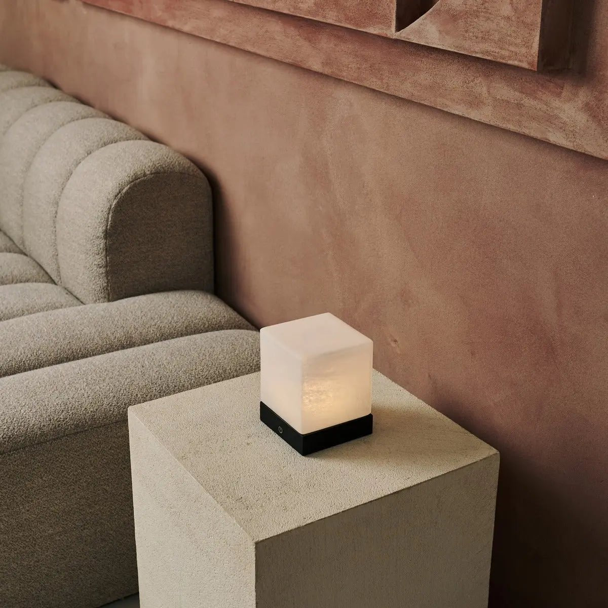 Lampe en bois sans fil noir yce avec verre congelé - batterie rechargeable, dimmable, 100 heures