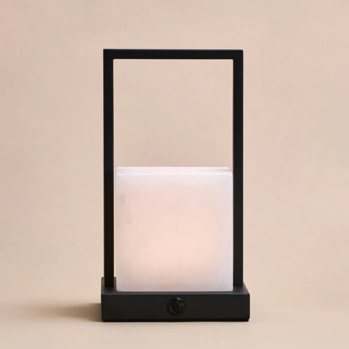 Lampe de table rechargeable Nola en albâtre l trois modes d'éclairage et rechargeable