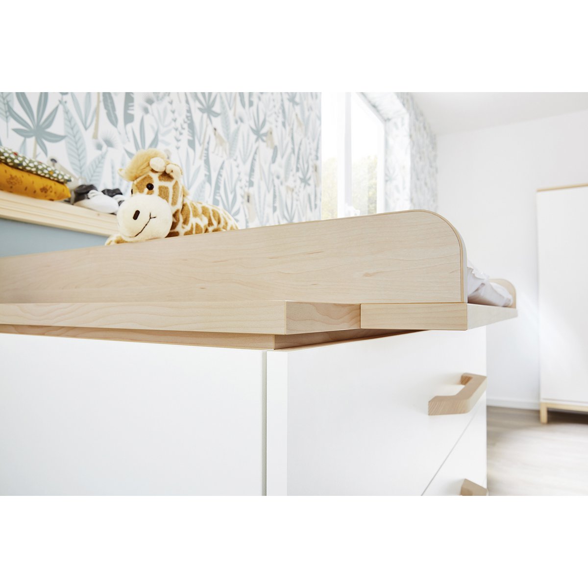 Kit de démarrage 'Light' large
2 parties : lit bébé, meuble à langer large