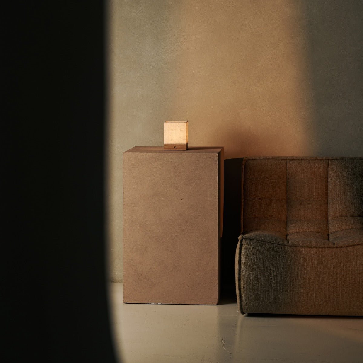 Lampe sans fil marron clair Zano avec bois et lin - Éclairage d'ambiance, lampe de table à LED avec batterie
