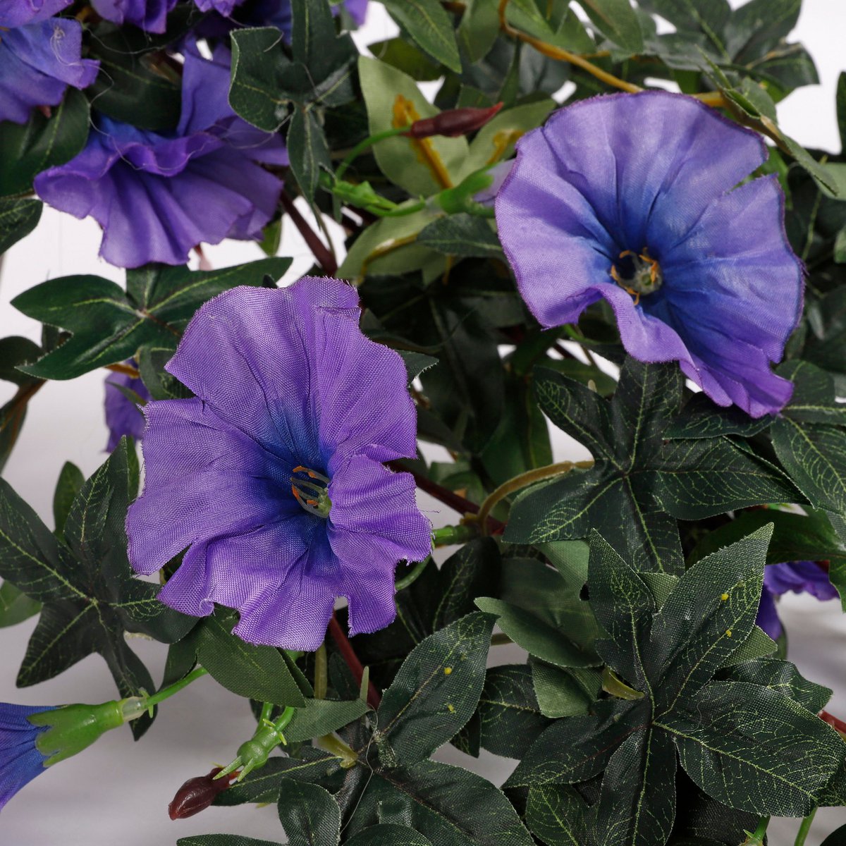 Plante artificielle à suspendre en forme de pétunia dans un pot de fleur Stan - L25 x l45 x H50 cm - Violet foncé