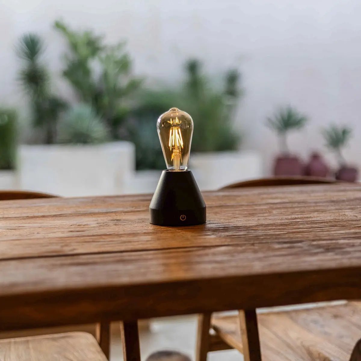 Lampe de table LED rechargeable marron foncé Zavi – Sans fil, à intensité variable, batterie de 80 heures