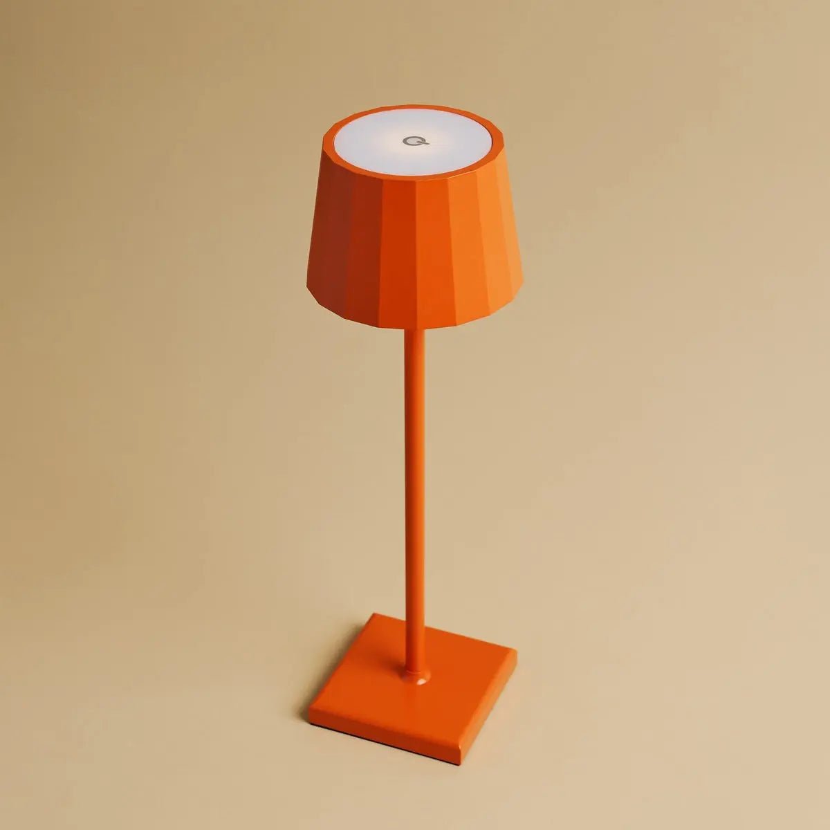 Wouter Orange Blossom Rechargeable Table Lampe - Charge sans fil, Dimmable, durée de vie de la batterie de 120 heures