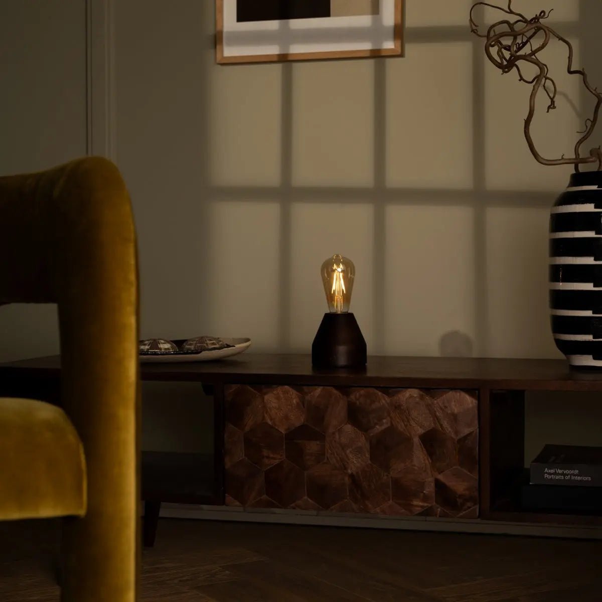 Lampe de table LED rechargeable marron foncé Zavi – Sans fil, à intensité variable, batterie de 80 heures