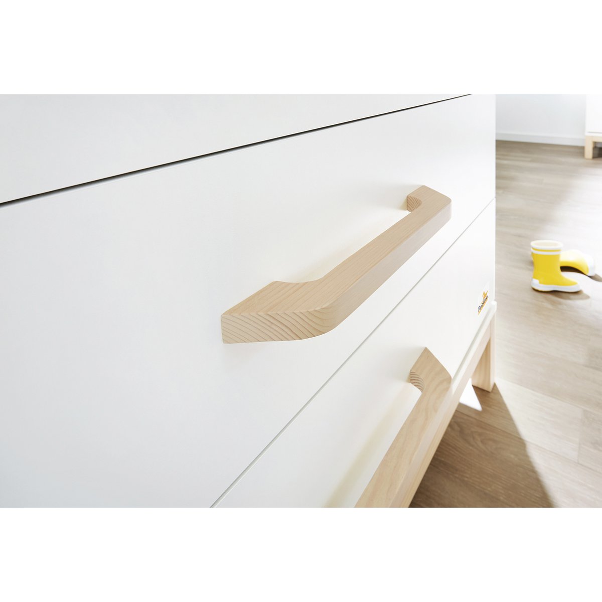 Kit de démarrage 'Light' large
2 parties : lit bébé, meuble à langer large