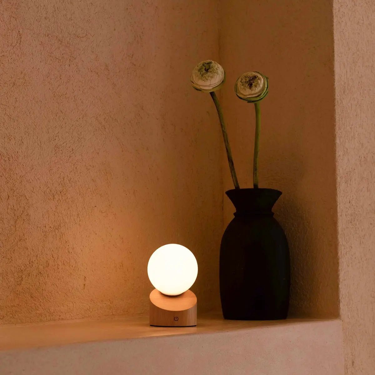 Morris Light Brown Élégant lampe rechargeable - Design sans fil, dimmable, respectueux de l'environnement