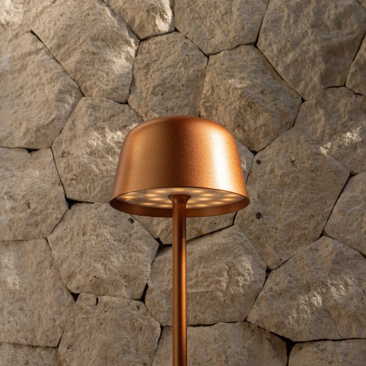 Lampe de table rechargeable en cuivre Anton | Éclairage élégant et sans fil