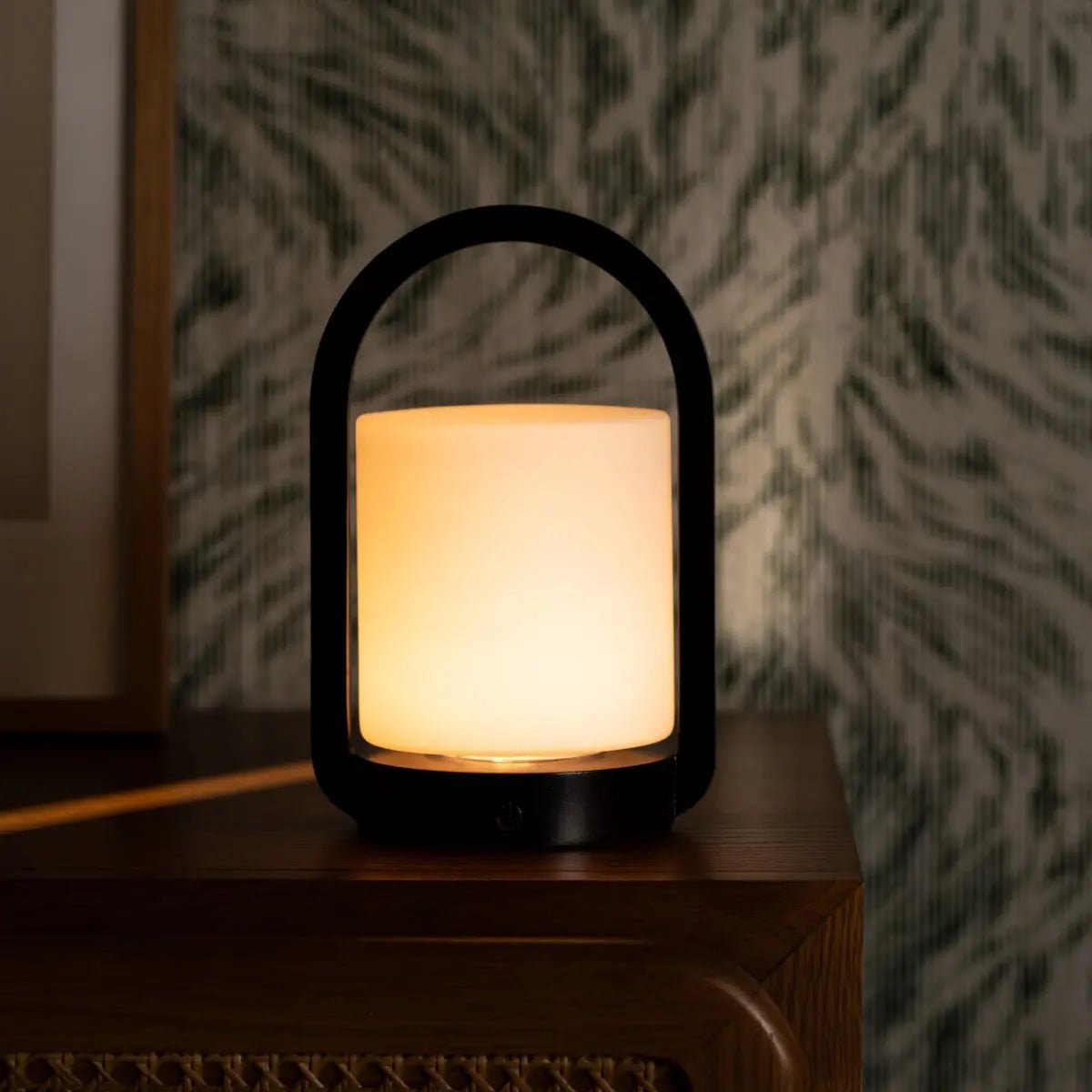 Lampe en bois George marron foncé – rechargeable, variable et portable