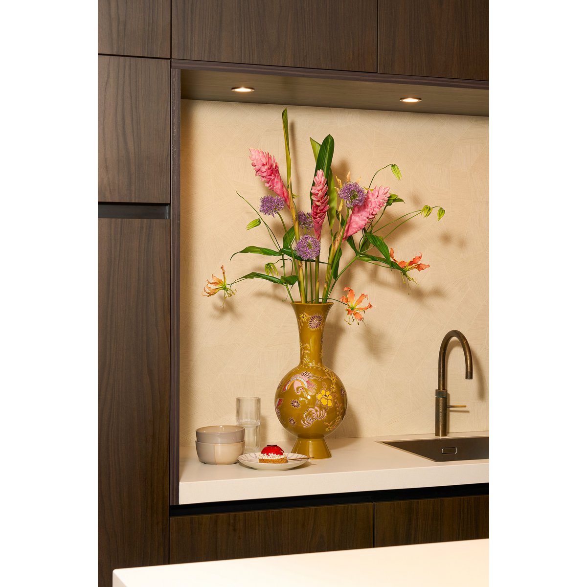 Eloise Vase - Ceramics - Oker