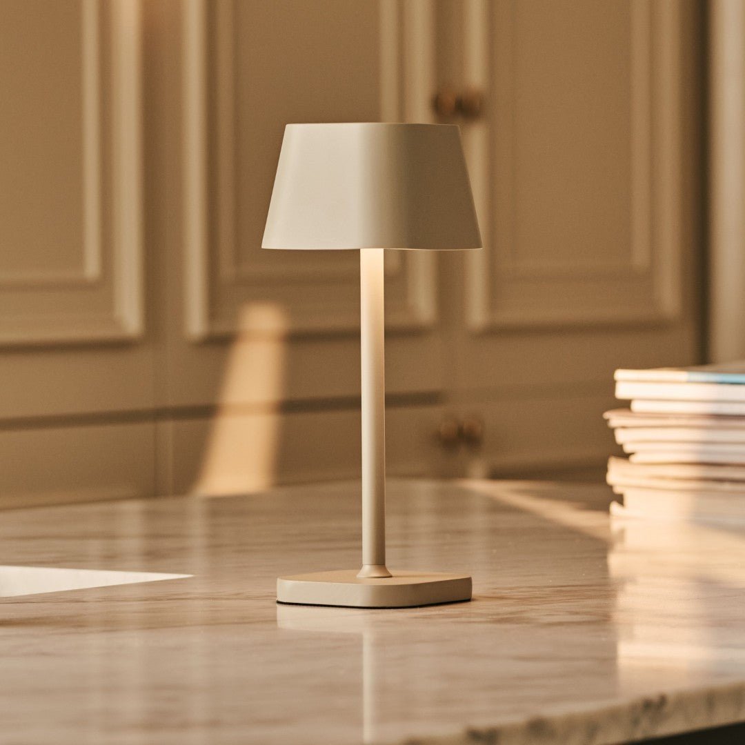 Ava Shadow Gray - lampe de table rechargeable | Élégant, sans fil et dimmable