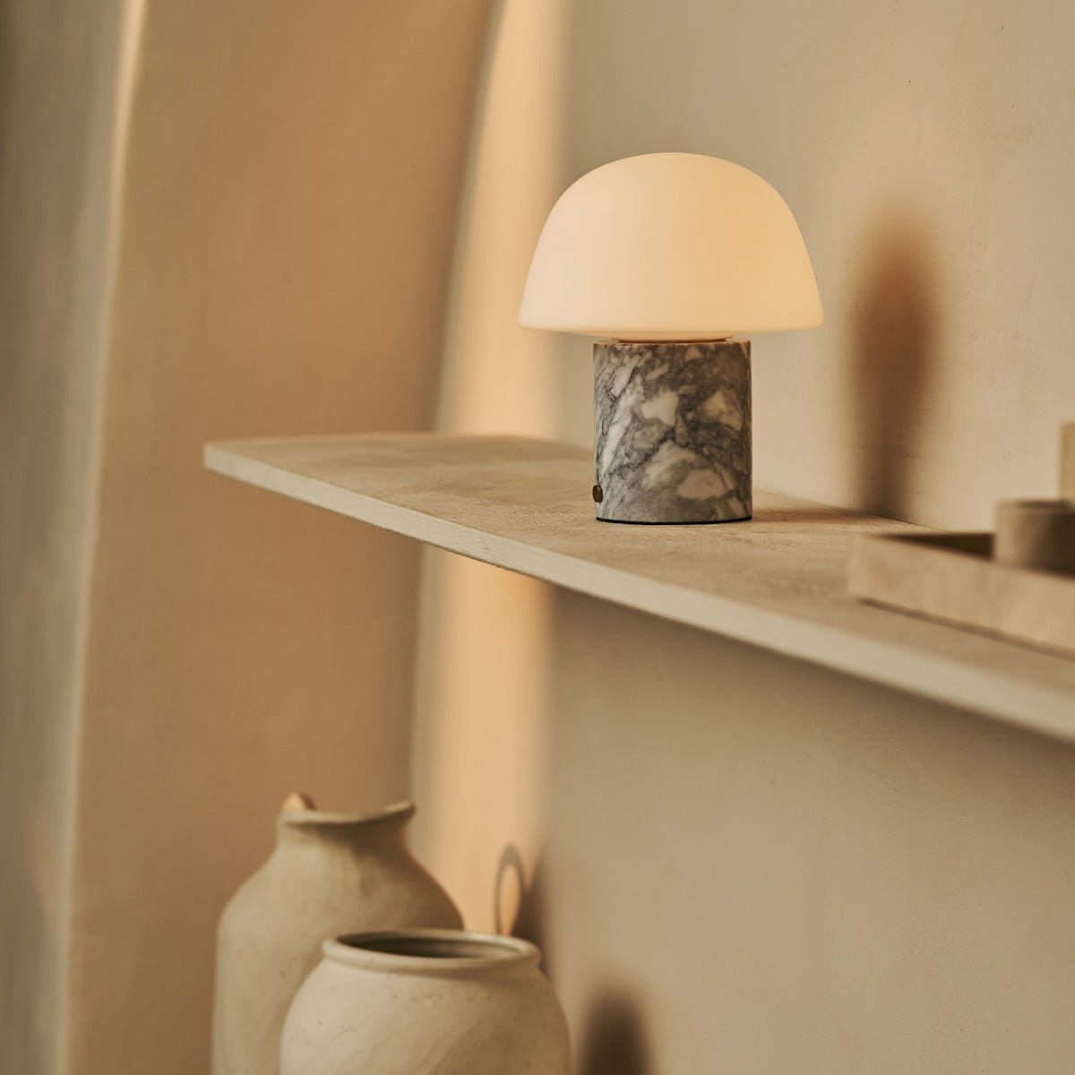 Maes White / Bianco Statuaritto – Lampe de table en Marbre