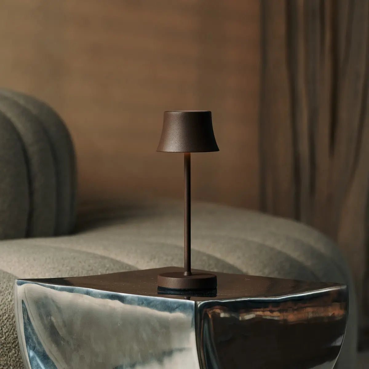 Combi set professionnel - 8 x de pijp mini moka marron marron les lampes de table et 1 x station de charge sans fil de station centrale avec Qi-technologie - parfait pour les restaurants, l'hospitalité et les hôtels