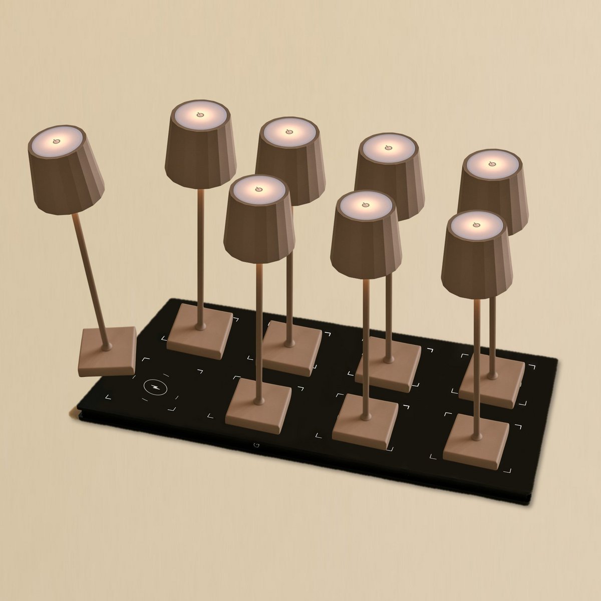 Combi set professionnel - 8 x wouter koala marron rechargeable lampes de table et 1 x station de charge sans fil avec Qi-Technology - parfait pour les restaurants, l'hospitalité et les hôtels