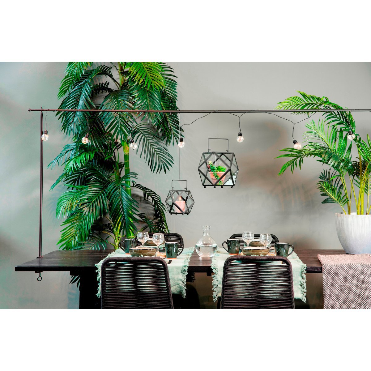 Pince de table - H110 x L223-250 cm - Métal - Noir