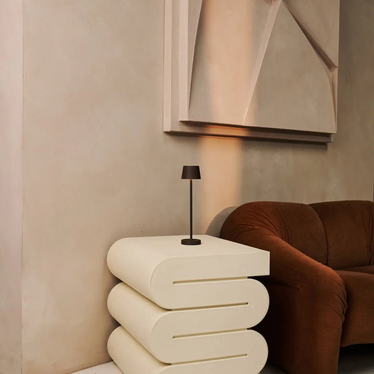 Combi Set Professional - 8 X Vondel Mini Mocha Brown Brown Rechargeable Table Lampes et 1 X Station centrale Station de charge sans fil avec Q1-Technology - Parfait pour les restaurants, l'hospitalité et les hôtels