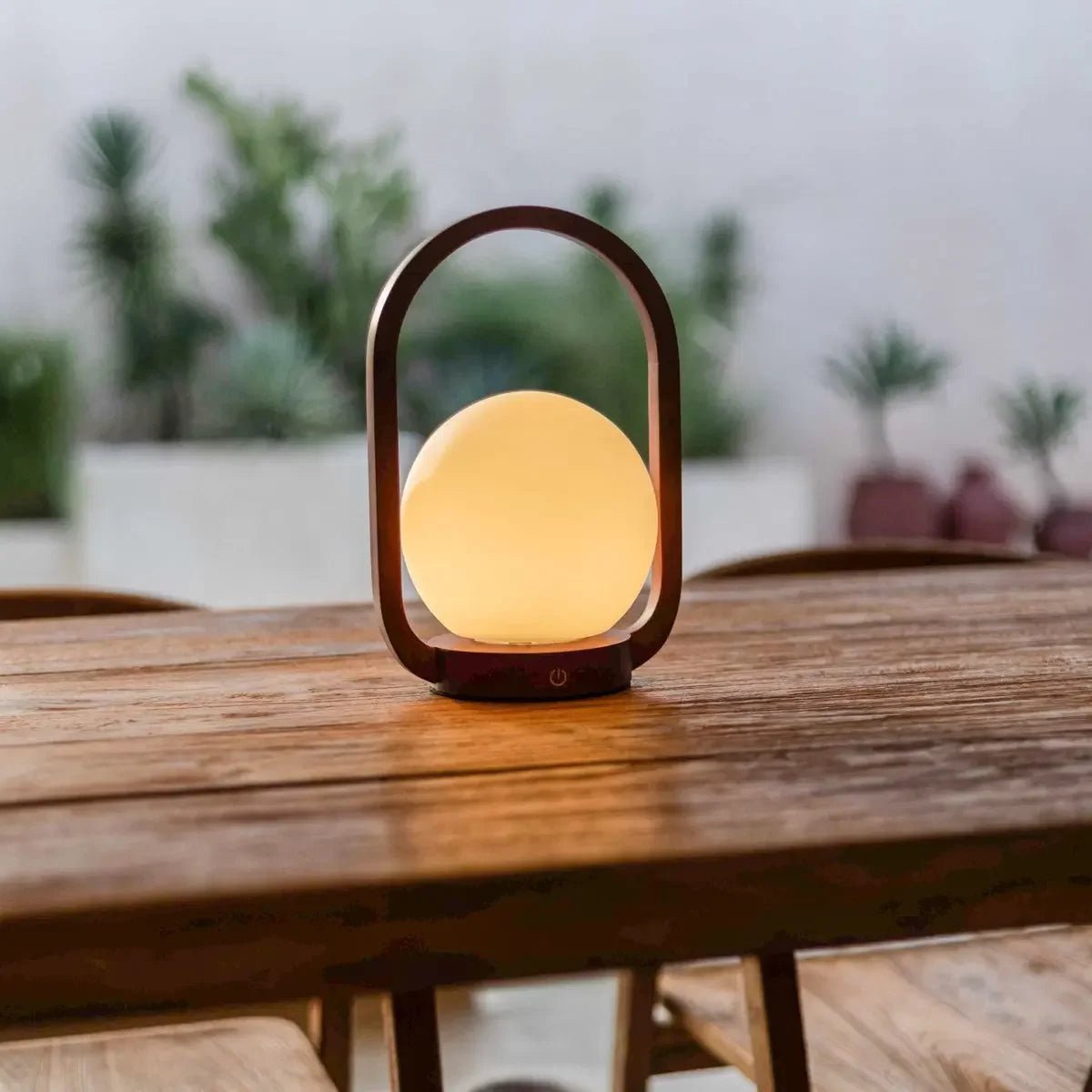 Lampe sans fil en bois marron Skye | Rechargeable et variable