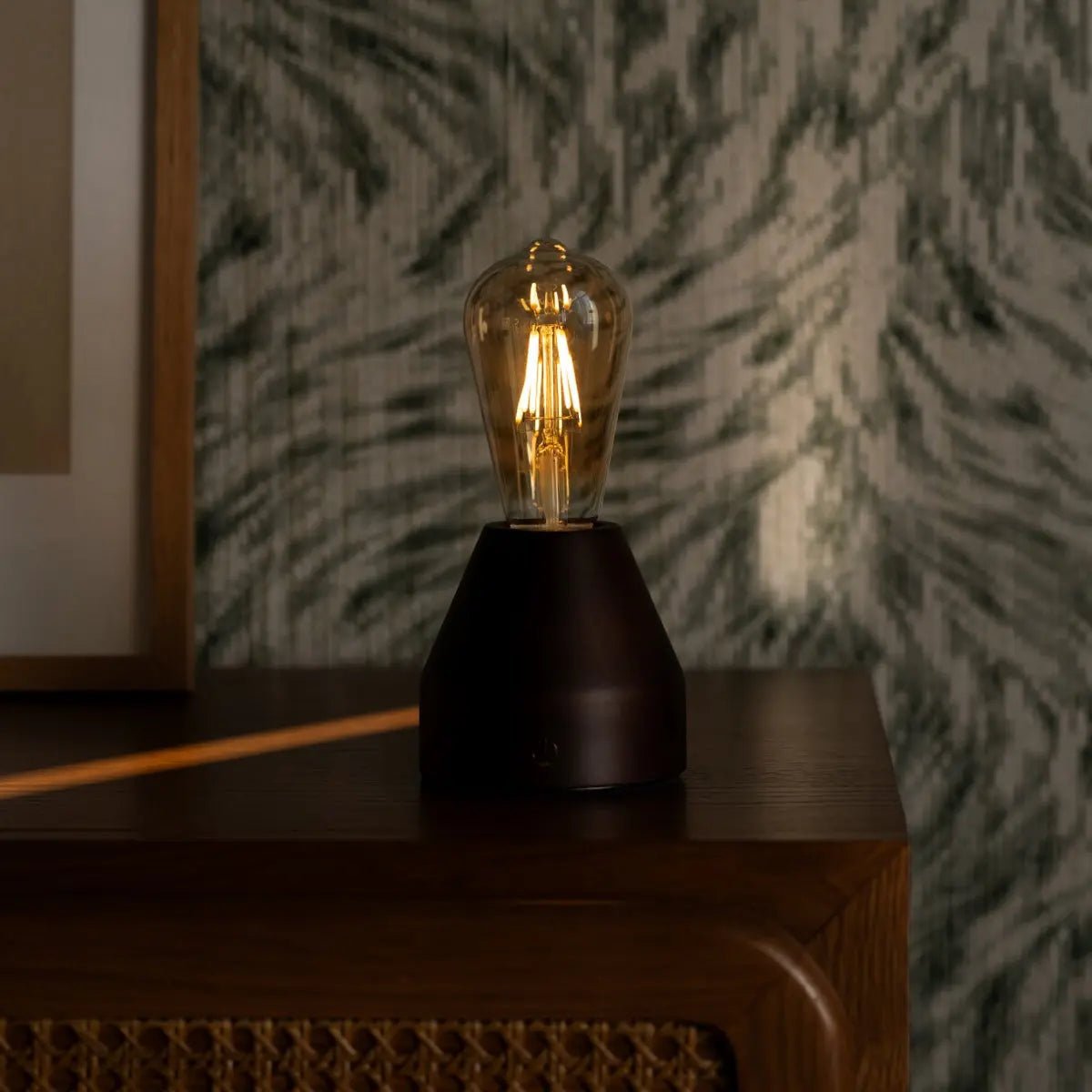 Lampe de table LED rechargeable marron foncé Zavi – Sans fil, à intensité variable, batterie de 80 heures