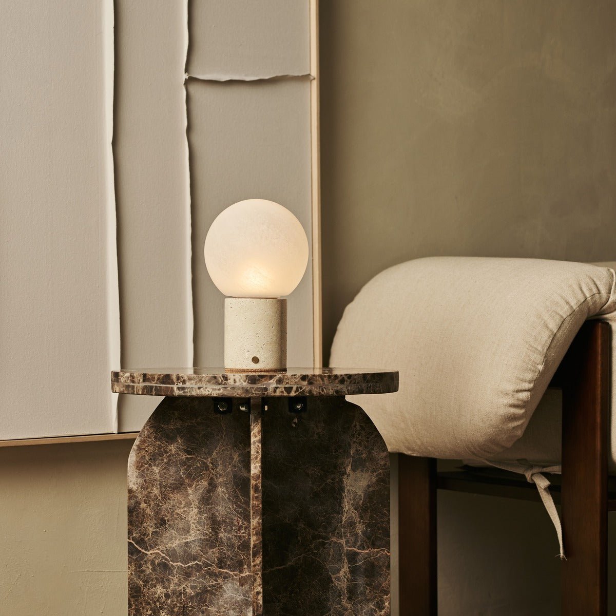 Metsu Beige / Travertino Classico – Lampe de table rechargeable en Travertin