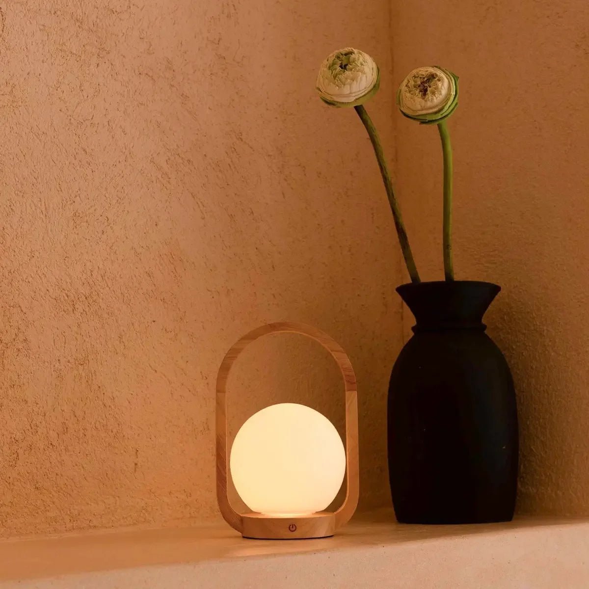 Lampe sans fil en bois marron clair Skye | Conception rechargeable et variable