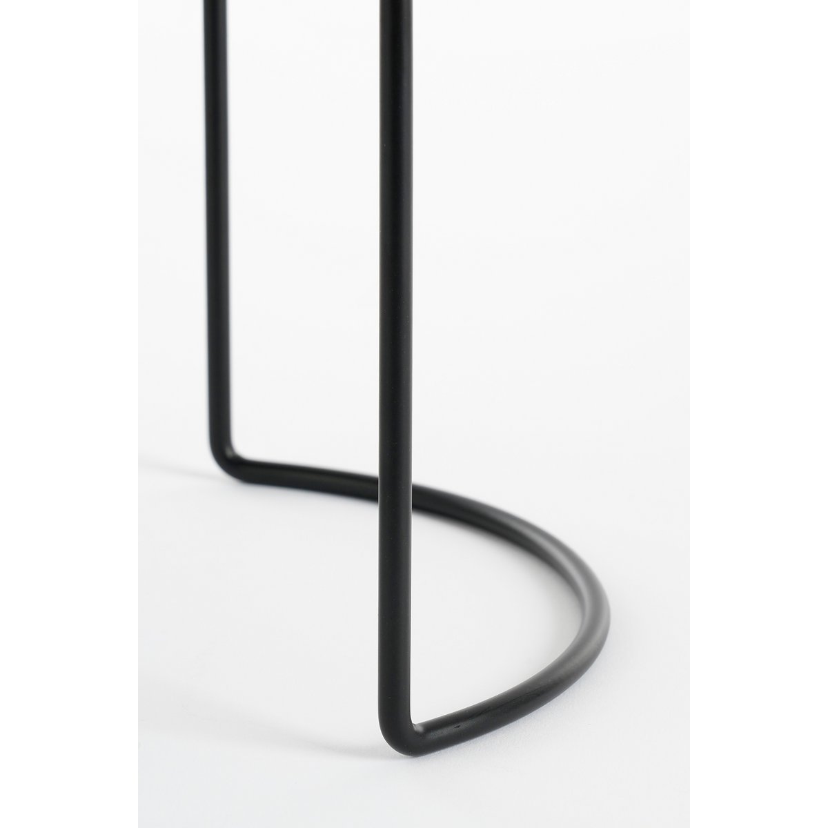 Petry Flowerpot on Standard - Ensemble de 3 - L27 x B25 x H51 cm - Métal - noir