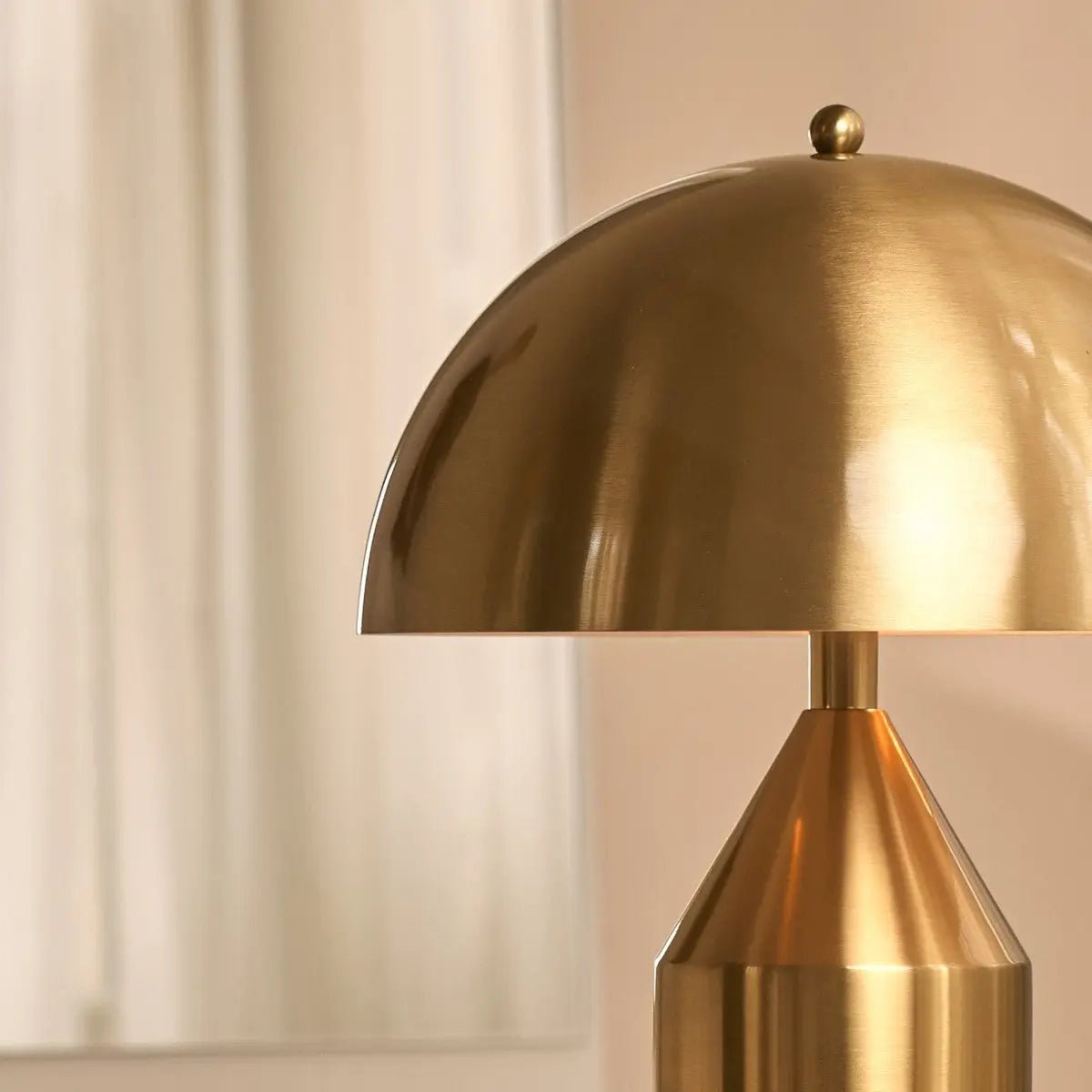 Lampe de dressoir Otto Gold – Lampe de table en métal élégante pour n'importe quelle pièce