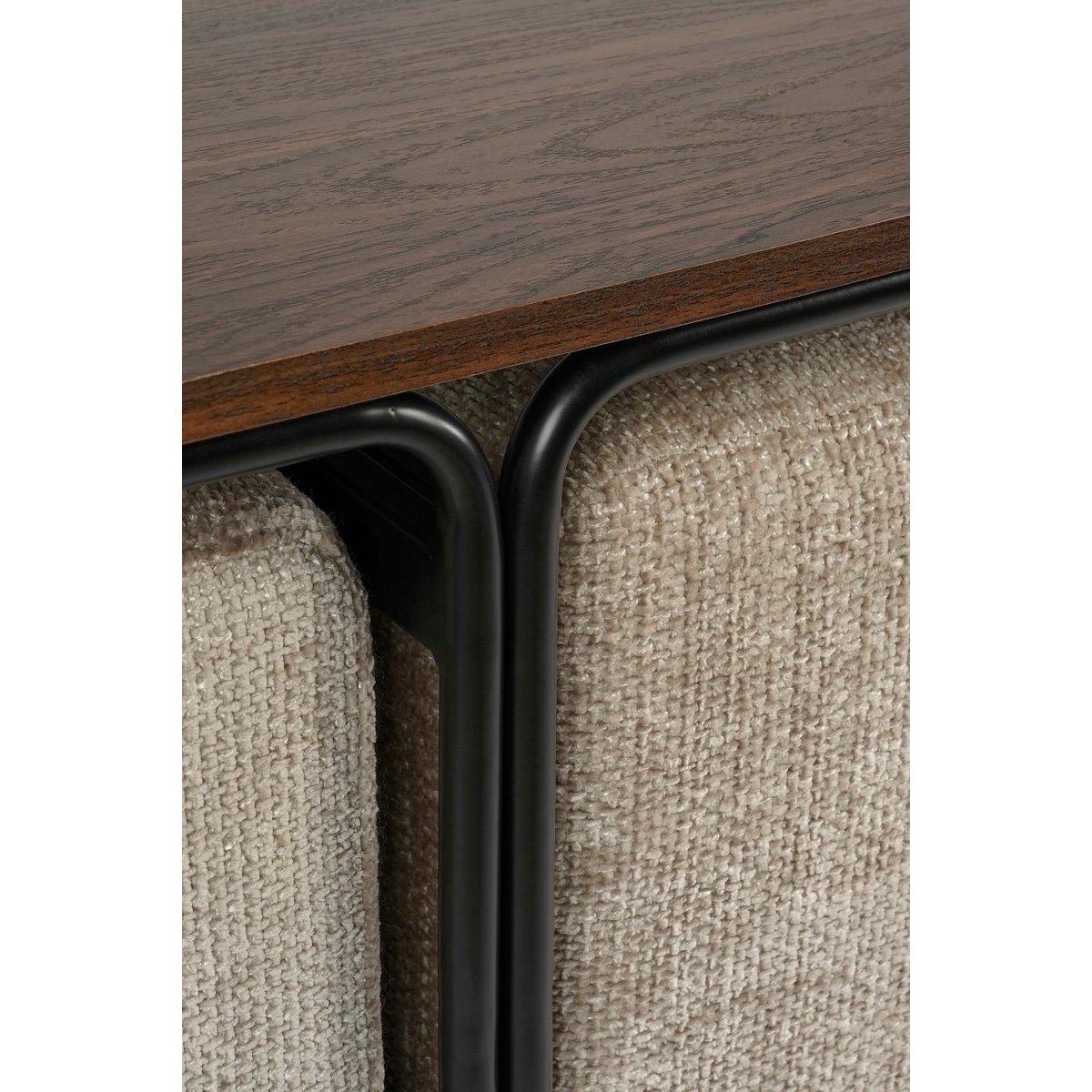 Table basse avec Poufs