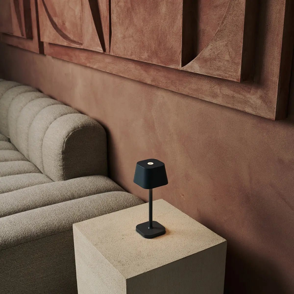 Ava Stone Grey - lampe de table rechargeable | Lampe élégante et sans fil et dimmable