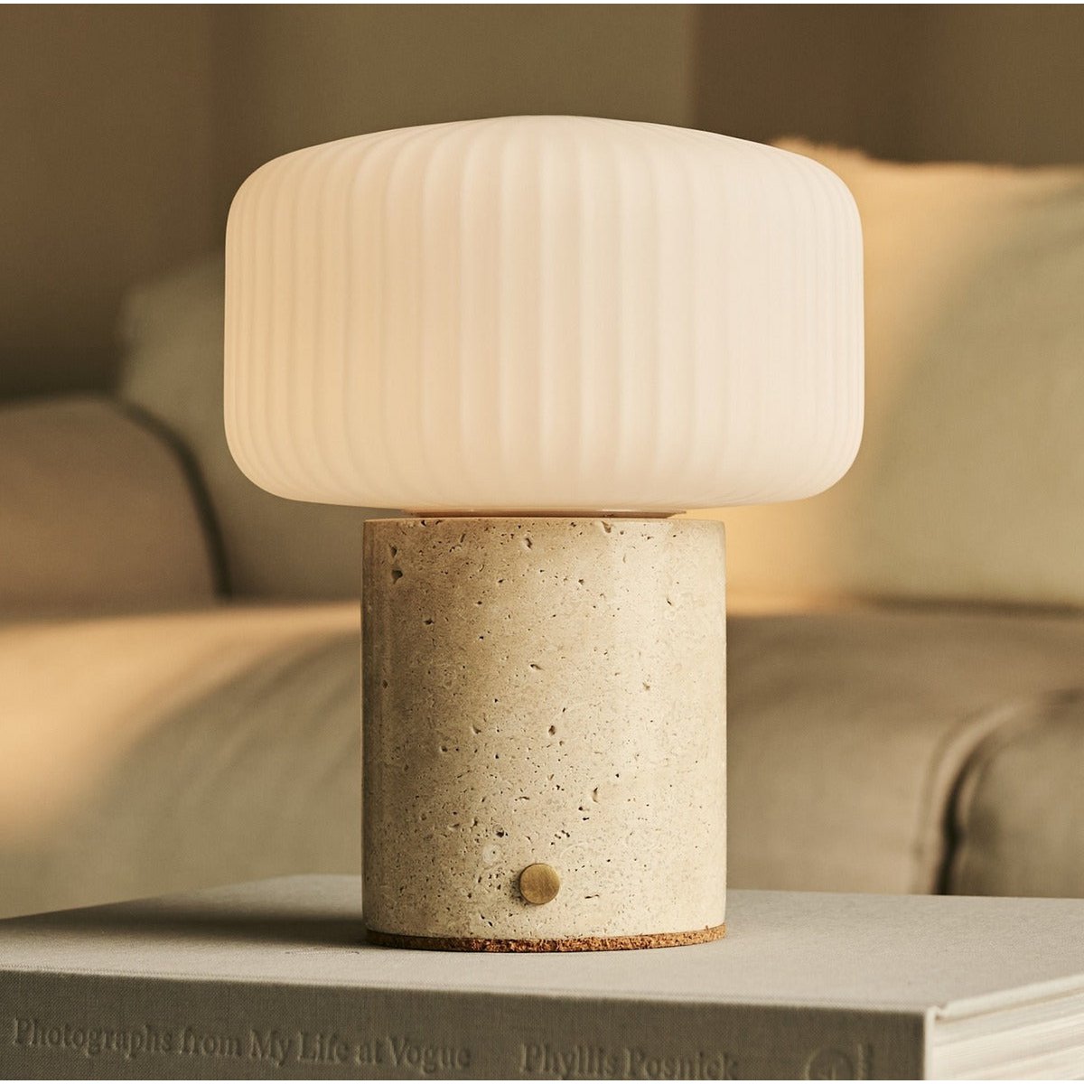 Renoir Beige / Travertino Classico – Lampe de table en Travertin