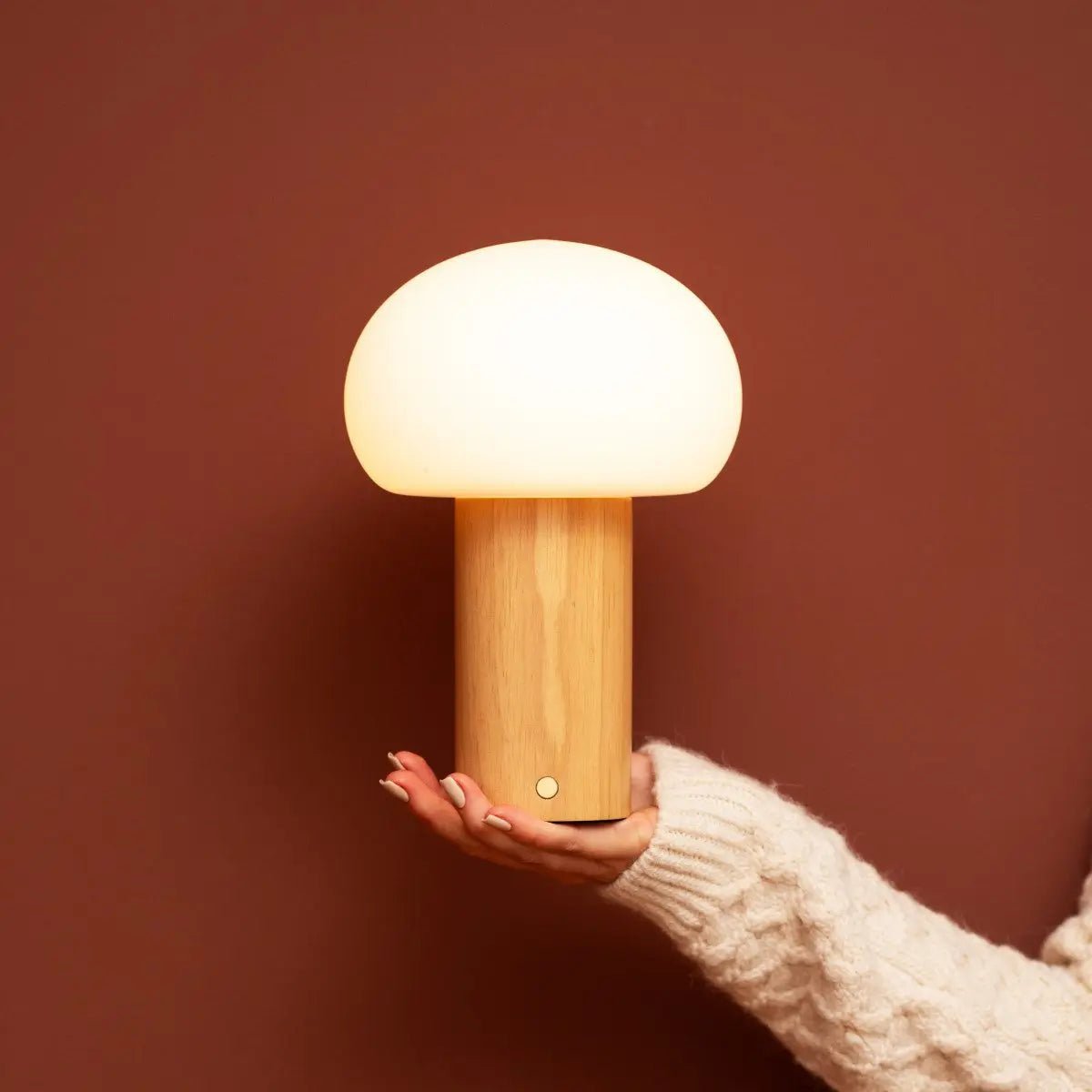 Lampe de table en bois marron clair avec verre et batterie rechargeable | Éclairage dimmable et polyvalent