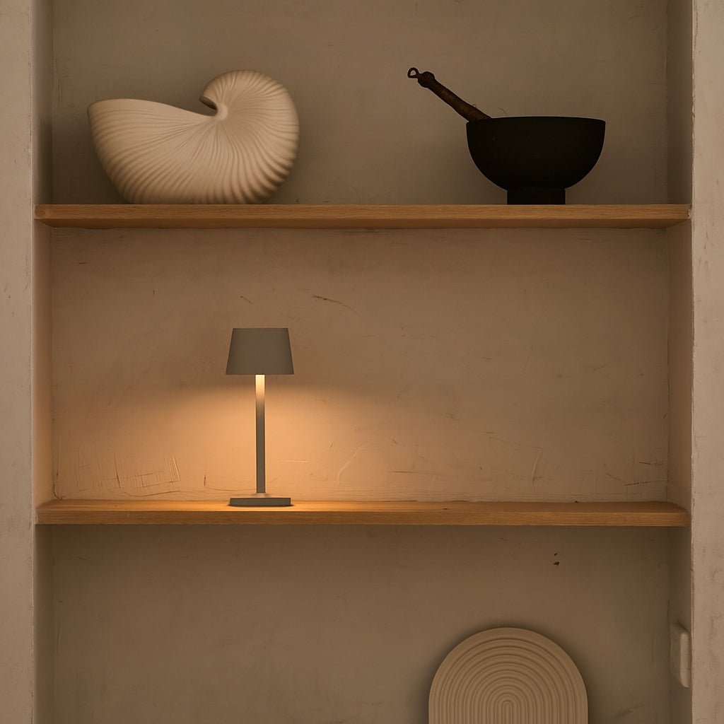 Ava Shadow Gray - lampe de table rechargeable | Élégant, sans fil et dimmable