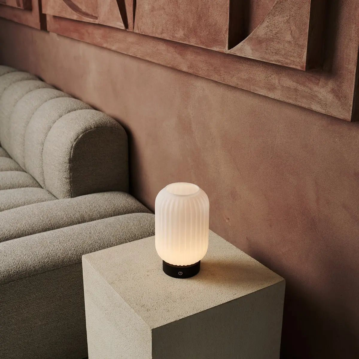 LILLY BRORN DARK BRORN UNIQUE UNIQUE LAMPE - LAMPE DE VERRE GRATITE, BASE DE BOIS, DIMMABLE, 3 MODES LUMIÈRES