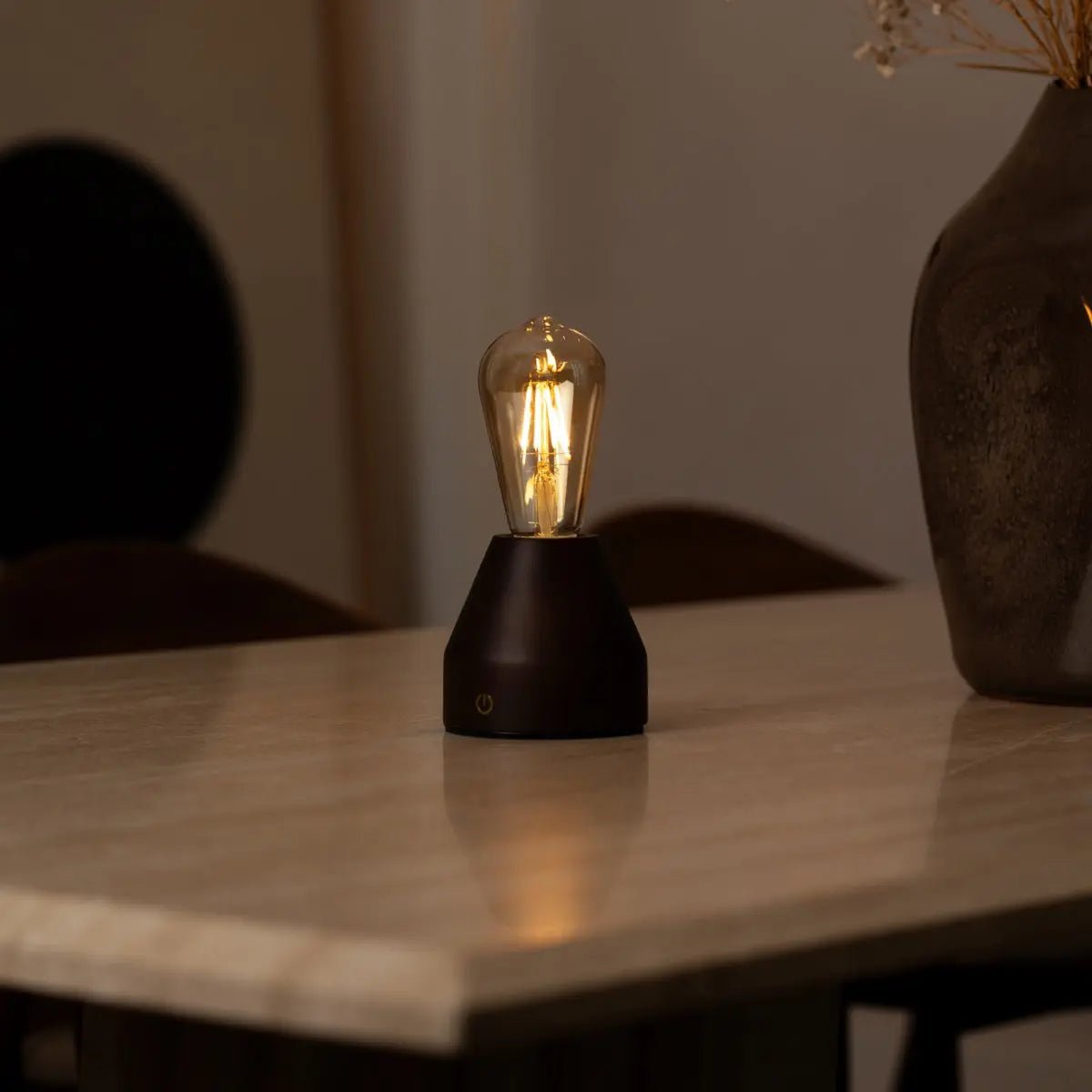 Lampe de table LED rechargeable marron foncé Zavi – Sans fil, à intensité variable, batterie de 80 heures