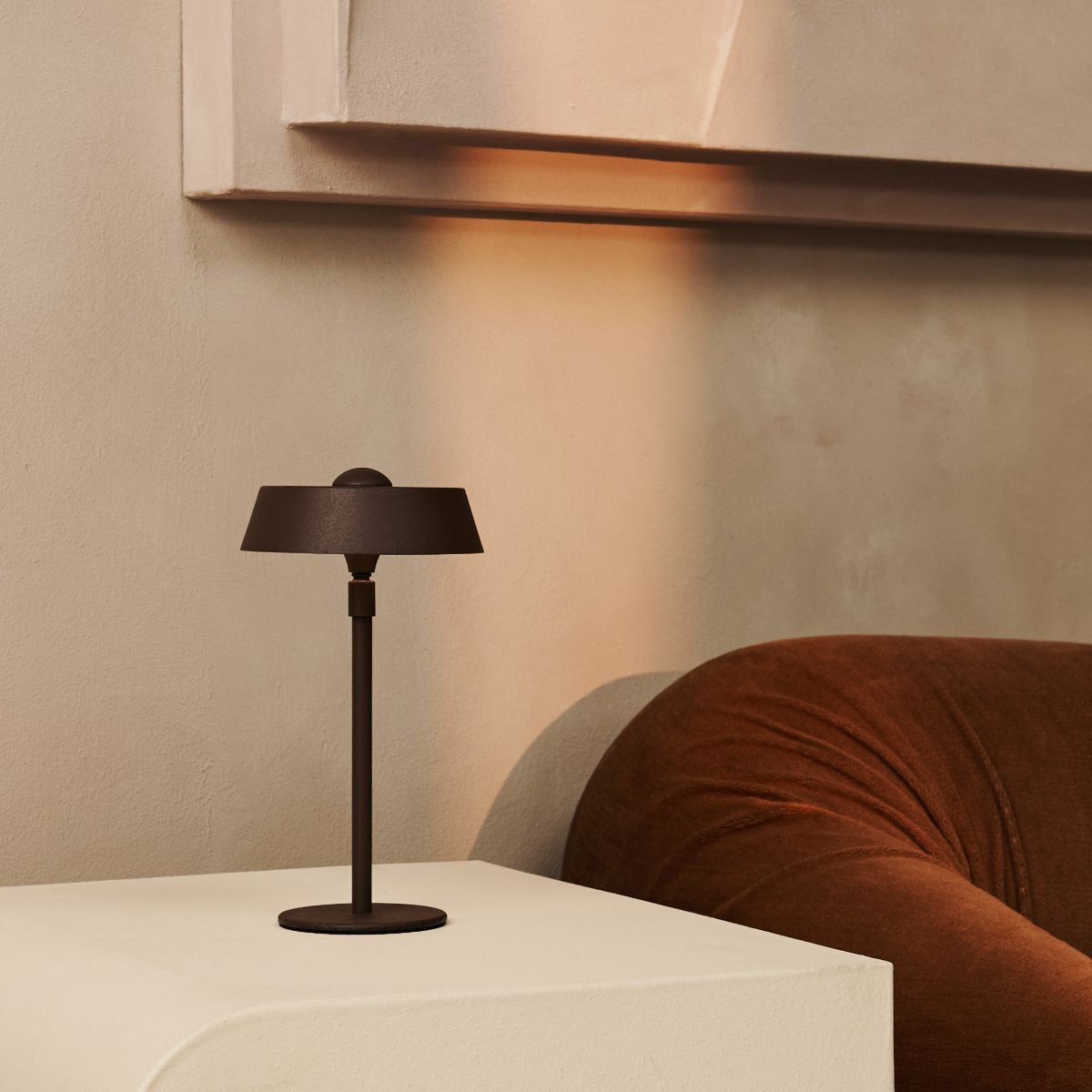 Luca Mocha Brown - lampe rechargeable USB l minimaliste, ludique et dimmable