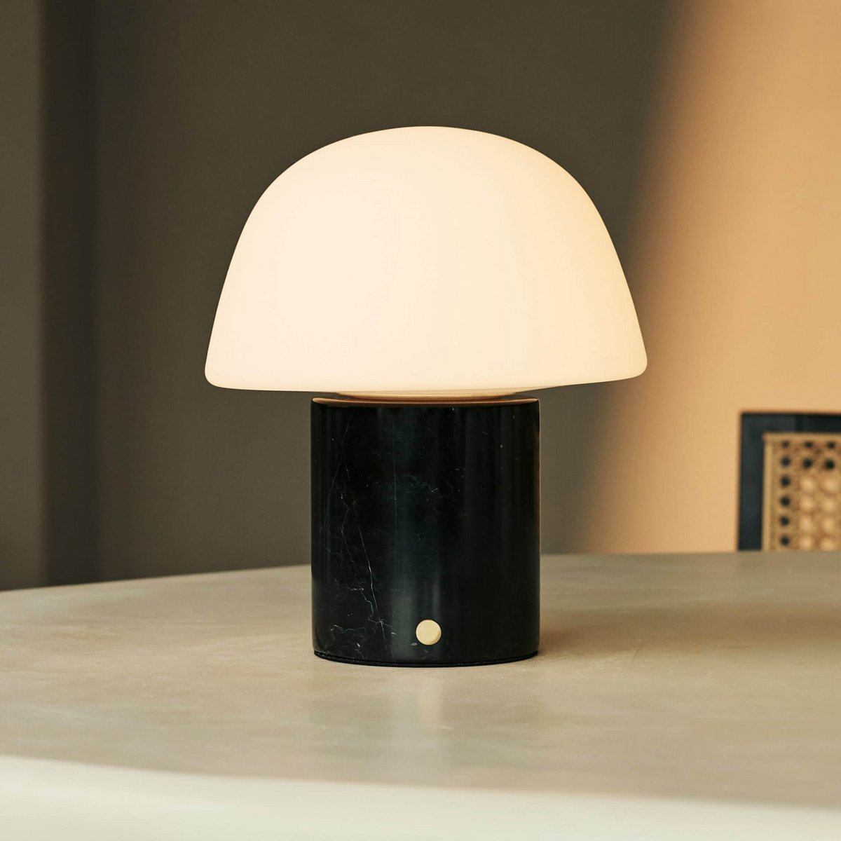 Maes Black / Nero Marquina – Lampe de table rechargeable en Marbre