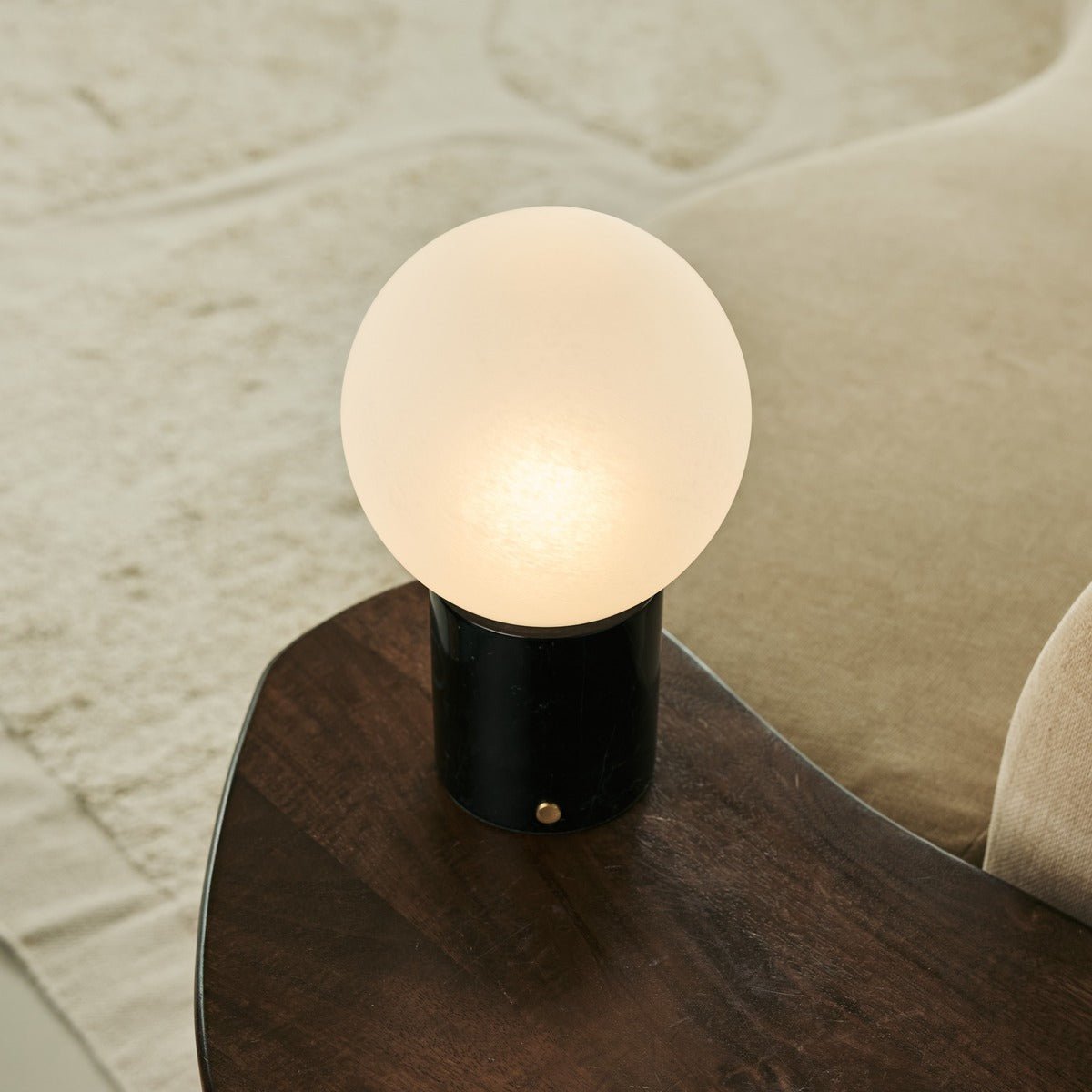 Metu Black / Nero Marquina – Lampe de table en Marbre